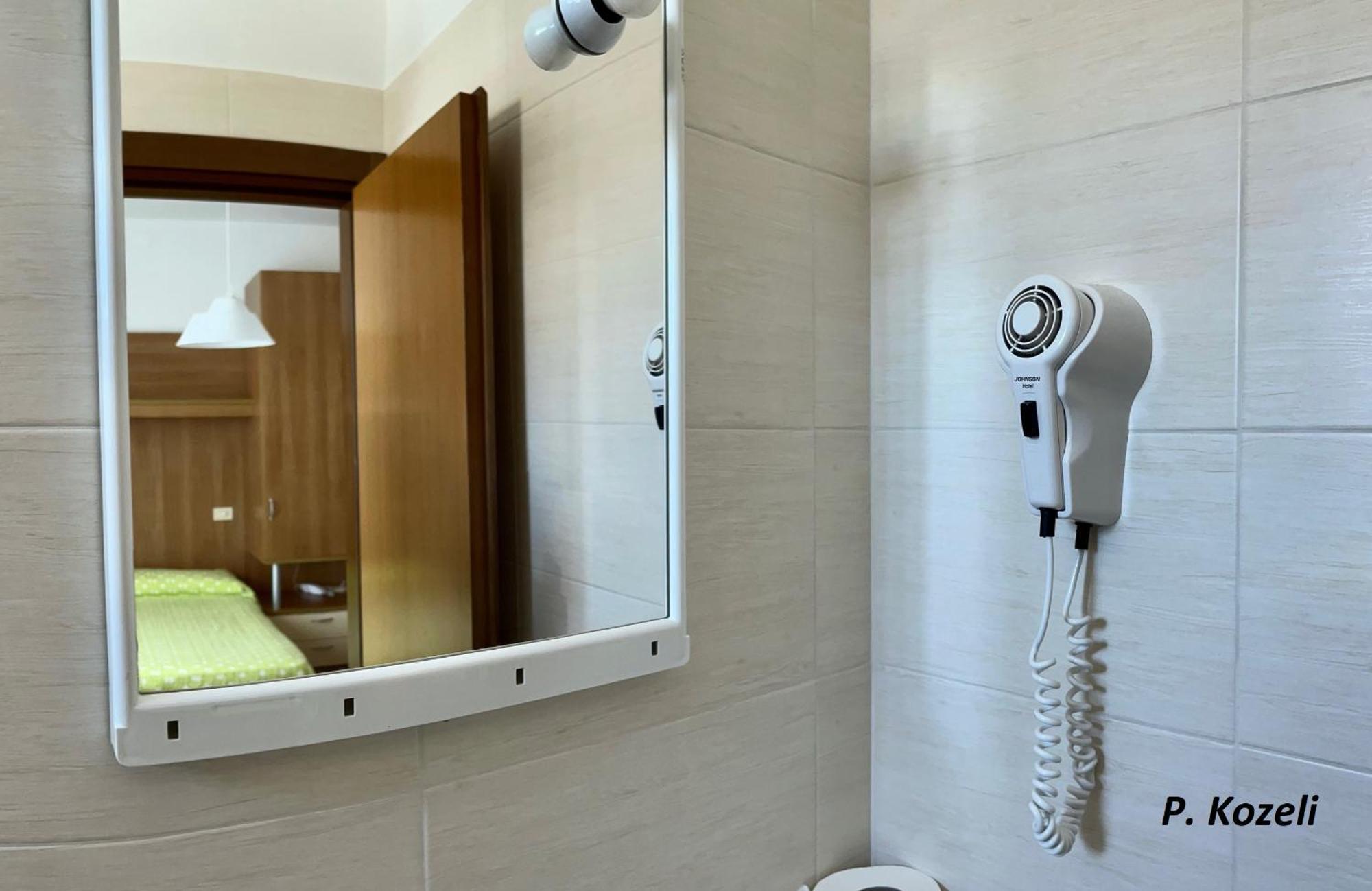 יזולו Hotel Galles מראה חיצוני תמונה